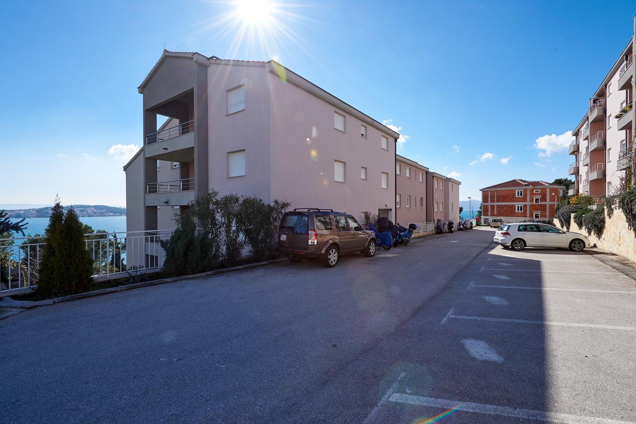 Deluxe Apartment Bagaric Trogir Eksteriør bilde